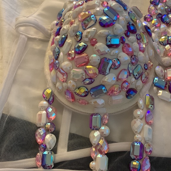 FashionNova Halter Top Bustier with stones in L - Picture 4 of 9